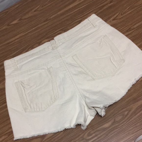 Mossimo Cream Crochet High Waist Shorts - Picture 10 of 11